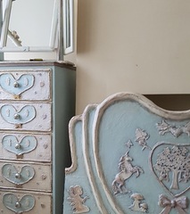 Naff things in other people's houses (Tongue in Cheek)