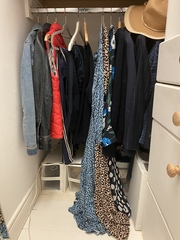 Decluttering one item a day thread number 18 – quickly stashing our clutter in charity shops now we can let people back inside our houses