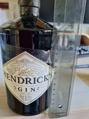 Gin in the sun yesterday = dying now