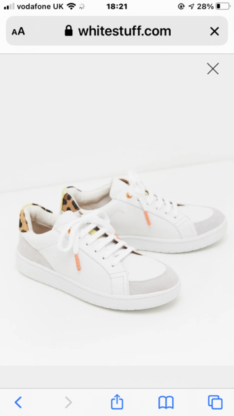 Trainer experts, I need your advice. Which white trainers?