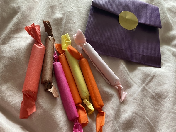 Spring forward - the scarves of a thousand scents may not have been worn much, but the lovely, friendly perfumistas are hoping for better days. It’s thread 29.