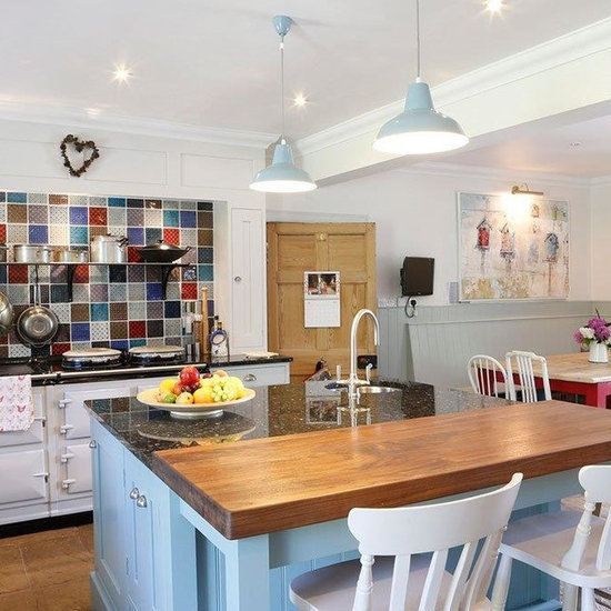 What colours/style would suit this aga?