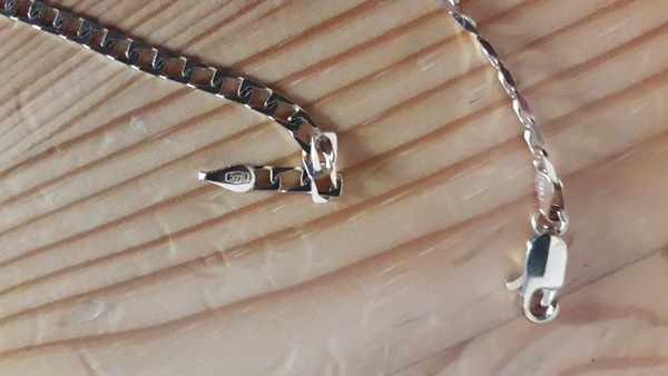 help buying gold chain please!