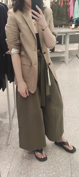 Les Parisiennes des Mamansnet: For the Love of Well Dressed Women in Repose