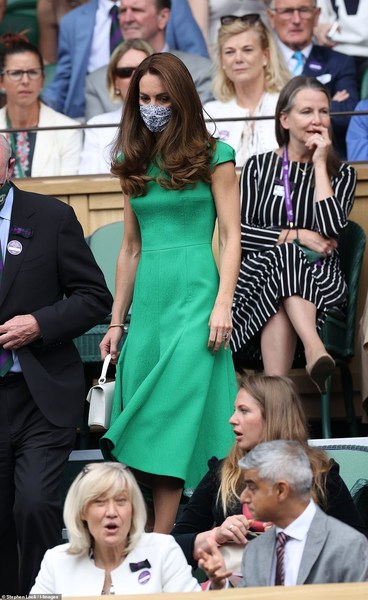 Royal Style - has Kate ditched the skinnies?