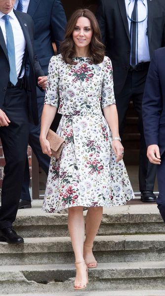 Desperate Wedding Guest Accessories Help