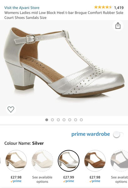 Converse with cocktail dress at black tie dinner?