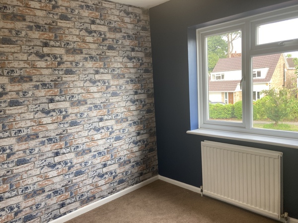 Dark paint colour in bedroom?
