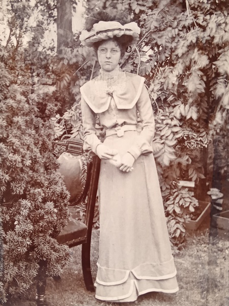 Why weren't Victorian upper class women fat?