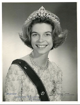 Royal Style - has Kate ditched the skinnies?