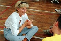 AIBU - Princess Diana new statue