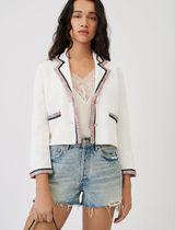 I'm a personal shopper/stylist, send me your requests!