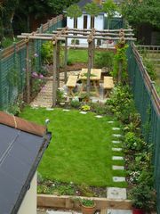 to put a moongate into a narrow back garden?