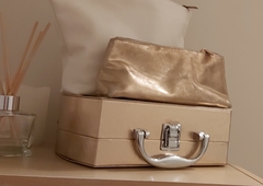 Show me your makeup bags!