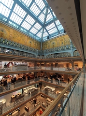 Les Parisiennes des Mamansnet: For the Love of Well Dressed Women in Repose