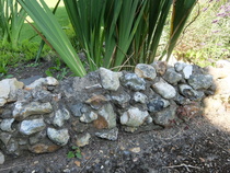 What is the name of this type of dry stone wall?