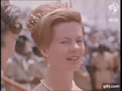 Royal Style - has Kate ditched the skinnies?