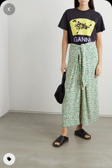 I’ve just bought an utterly ridiculous skirt