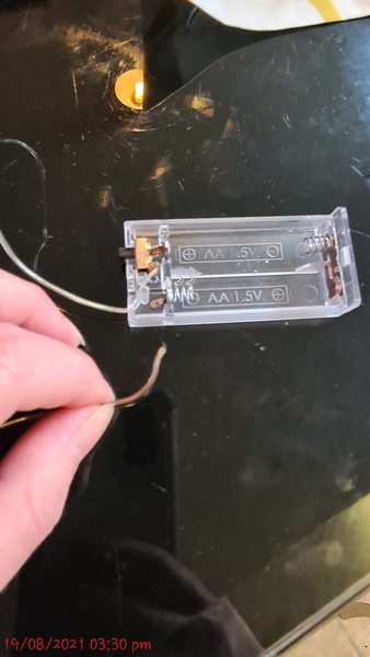Is there a way to fix these little lights?