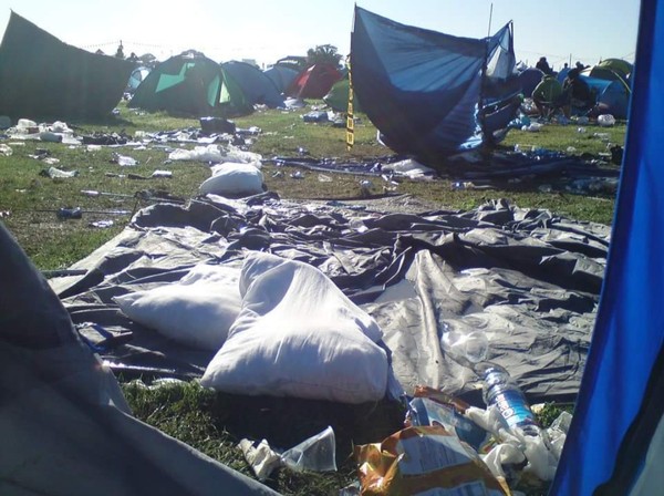 Picking up DC from Reading Festival