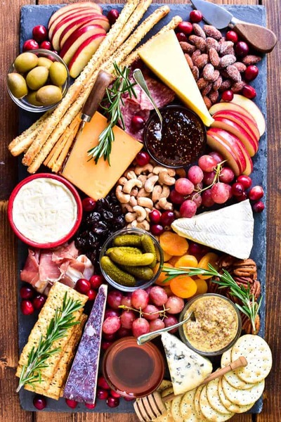 Multi age lunch- ideas please.