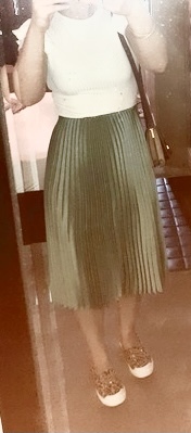 Afternoon drinking clothes