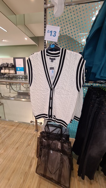 Knit, Crochet and Natter 6: Where there's a wool there's a way