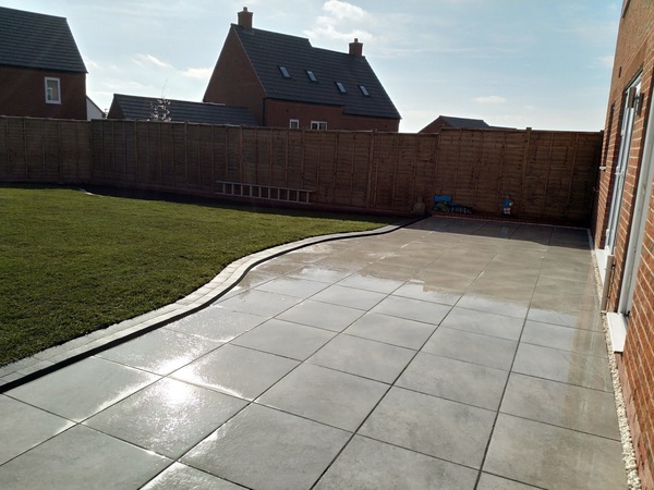 White porcelain patio?