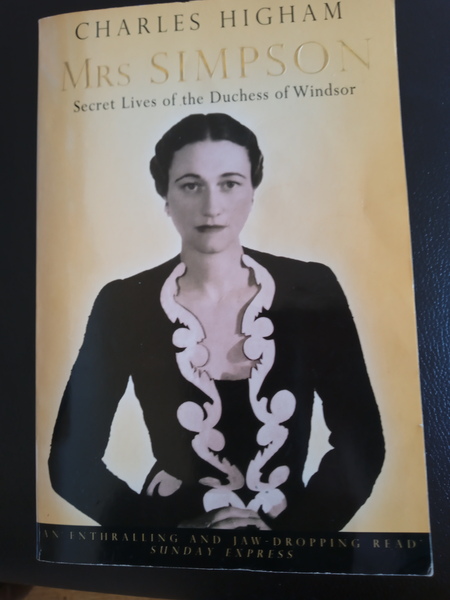 Royal Style - Leti loves a linear look, but Maxima's mantra is more!