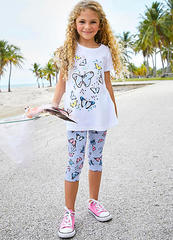 AIBU to think DD isn't fully dressed in leggings & a t-shirt?