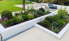 White porcelain patio?