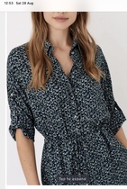 What's the best smart casual outfit/way to hid menopause tummy?