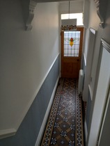 Show me your gallery walls and help me with mine, please!!
