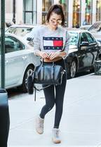 AIBU to think DD isn't fully dressed in leggings & a t-shirt?
