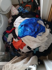 Decluttering one item a day thread number 18 – quickly stashing our clutter in charity shops now we can let people back inside our houses