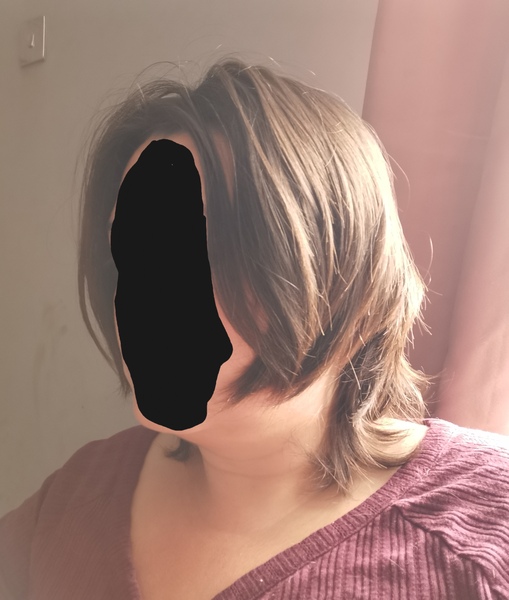Any hairdressers about? What on earth can I do with my hair?
