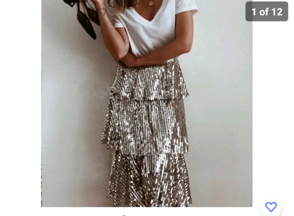 Help me find this skirt please !!!