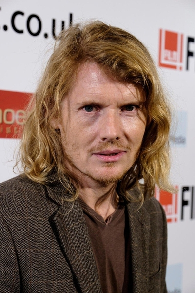 Who is this actor/celebrity it's driving me mad!