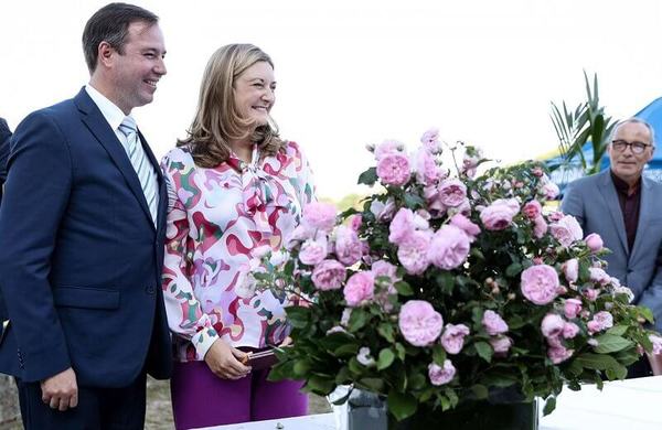 Royal Style - Leti loves a linear look, but Maxima's mantra is more!