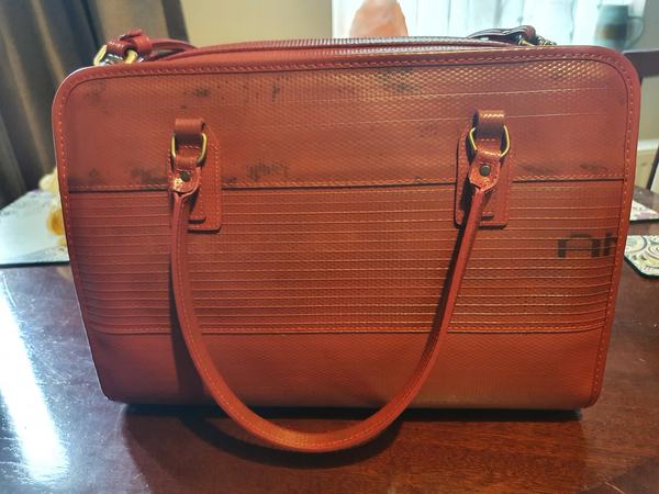 Classy but understated bag brands?