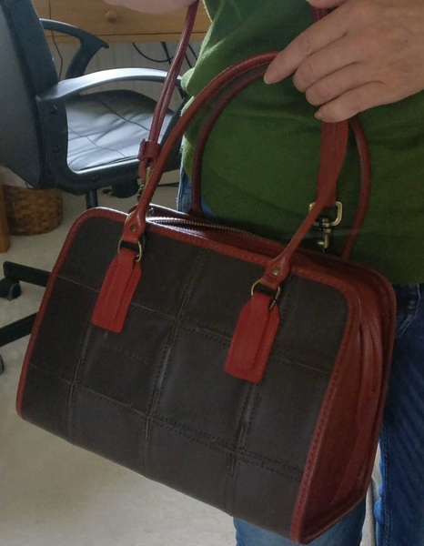 Classy but understated bag brands?