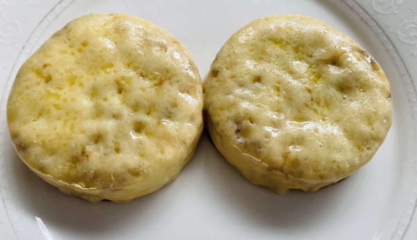 What shall I have on my crumpet?