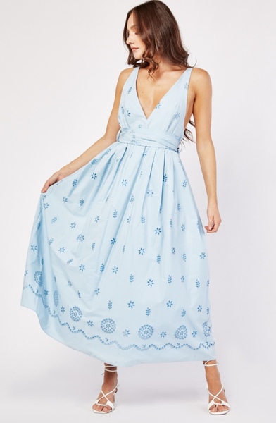 Is this an okay outfit for a wedding?