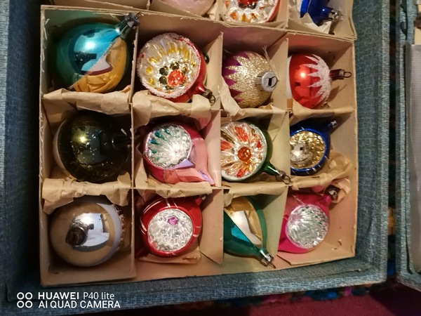 Christmas decoration hunt…