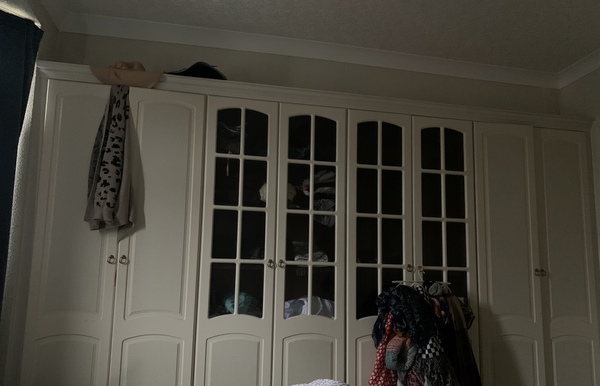 Hidden alcove/fireplace?
