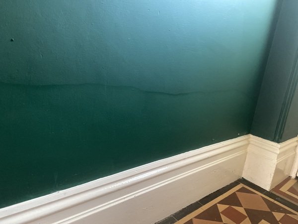 Old house, the rising damp debate