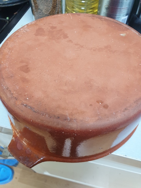 Pot with unglazed bottom - oven safe??
