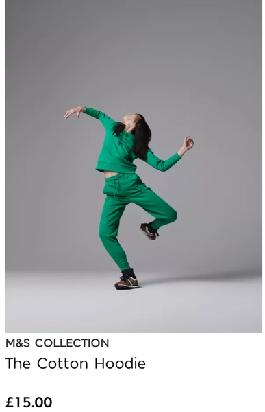 Models adopting unrealistic, weird position to sell us clothes! 😮