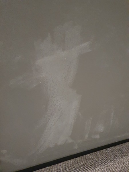What's going on with my wall 😳