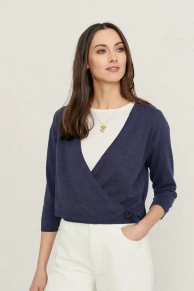 Hoodies/cardigans/tops for a luxe not scruffy athleisure look